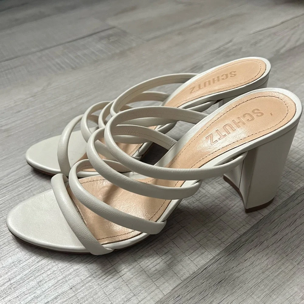 SCHUTZ Felisa Heel Pearl Strappy Block Heels Size 7